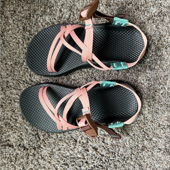 Brand new chacos Vibram Custom - Picture 5 of 10